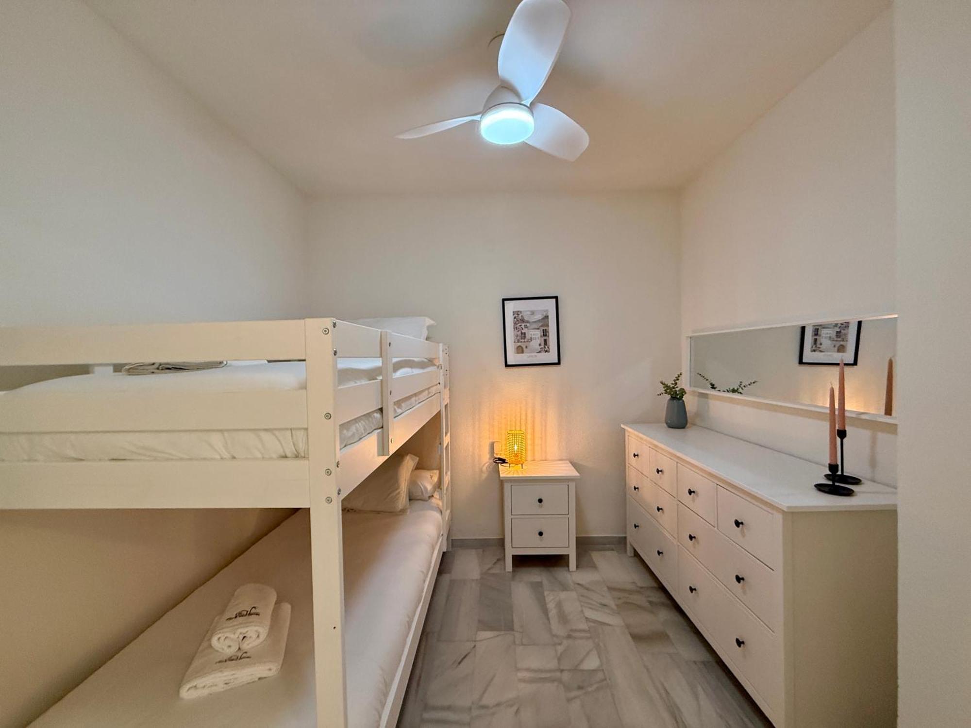 Golden Mile La Carolina - Eaw Homes Apartamento